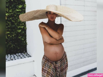 Amy Jackson [ amy-jackson ] - I'm ready for you... what are you going to do with this body? 💋