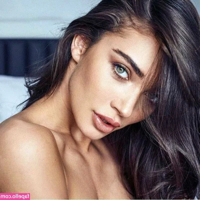 Amy Jackson [ amy-jackson ] - Getting ready to wax my toes for the first time  Ouch