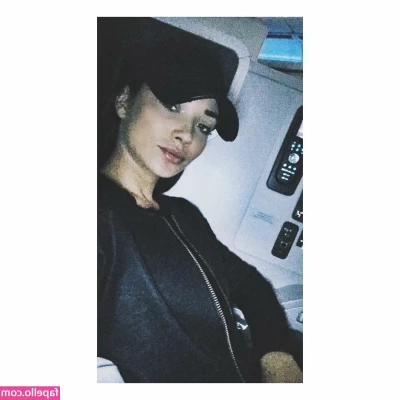 Amy Jackson [ amy-jackson ] - Happy Hump Day in our cozy set   thank you guys for sticking with me