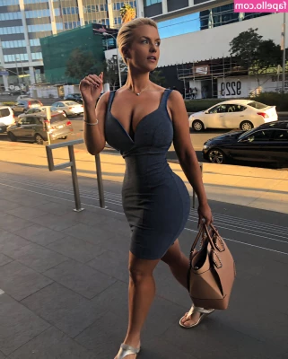 Amy Jackson [ amy-jackson ] - Who wants to see me riding my XL dildo handcuffed from behind in