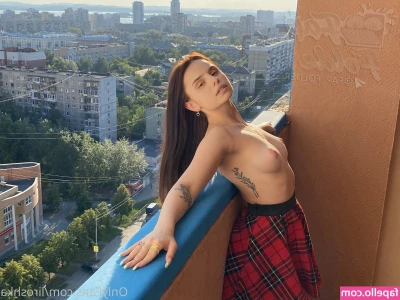liroshka - Just some ass with a little thong lol 🥰😛🍑
