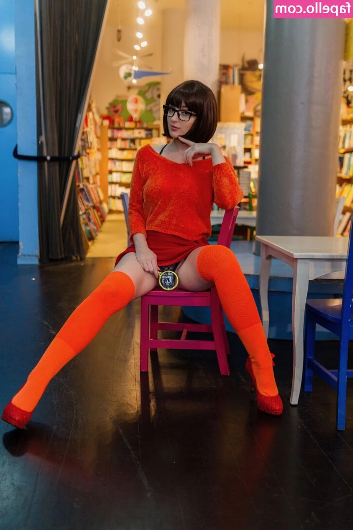 Kweenflaxi - Hey all hope you enjoy the new video  I d like to start getting toys