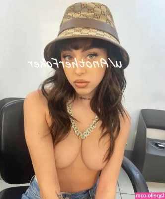 Nicki Nicole [ nicki-nicole ] - Con delicadeza te abrazare con mis piernas latinas y no te soltare 