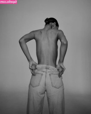 Vladislav Sexoroswo [ vladislav-sexoroswo ] - Nahircande FREE SUSCRIPTION SEXTING VIRTUAL GIRLFRIEND  FEET HELLO part 1