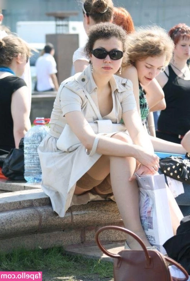 Upskirt - Candids [ upskirt-candids ] - High off music  caffeine and life