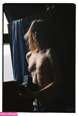 Elloise - I love XXXmas in July!