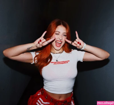 Ananda Morais [ ananda-morais ] - Cant you see, baby? You're the only one ❤️‍🔥