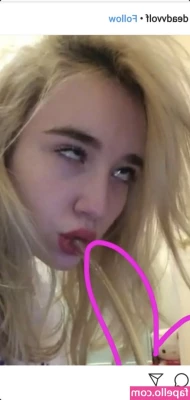 Elita Harkov [ elita-harkov ] - Someone back up on this dick then fuck me