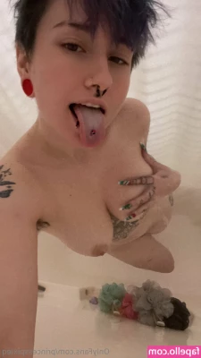 princesspixieq - Message me if u want the full twerking vid