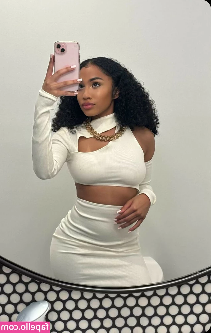 blasianbabylola - Feeling frisky