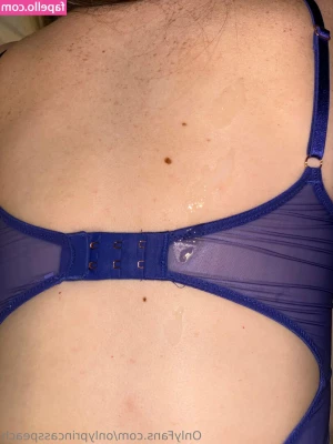 onlyprincasspeach - VIDEO HOT  SPAGNOLA AL DILDO E POMPINO AL DILDO  Mi tocco in piedi