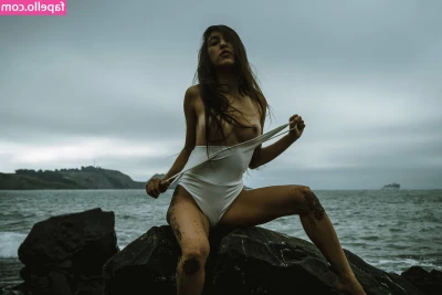 Deisy Leon [ deisy-leon ] - I was not in the mood this day haha  I always feel so rough in the