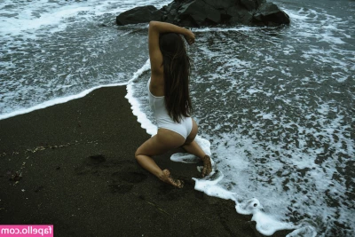 Deisy Leon [ deisy-leon ] - I know I haven t been around but the come back is real