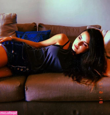 Giusy Meloni [ giusy-meloni ] - pov your gf rides your big dick 🫶🏼