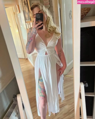 Kunterbunteskuestenkind - Mondays suck so cum check out my VIP page that s loaded with titties