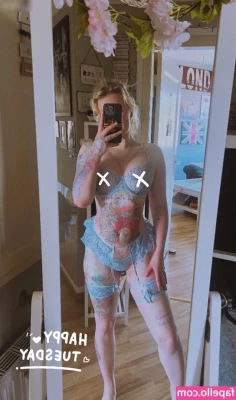 Kunterbunteskuestenkind - If no one showed you their ass today I m here to show you mine