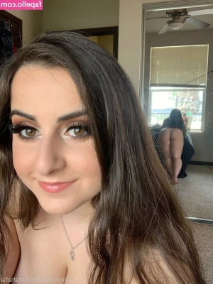 sarahaha - Sometimes you just need to worship a cock  AND Sucking dick ALWAYS