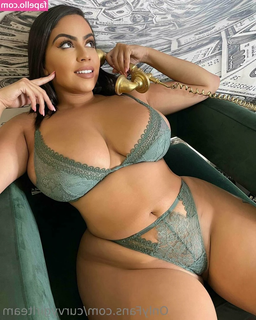 curvygirlteam - 𝐓𝐞𝐥𝐥 𝐦𝐞 𝐚𝐛𝐨𝐮𝐭 𝐲𝐨𝐮𝐫