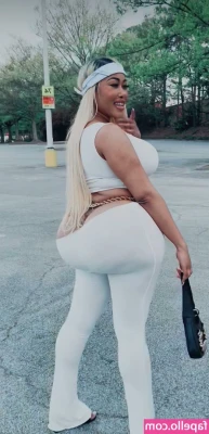 Moriah Mills [ moriah-mills-2 ] - I see you 🤭😁 Write me a message, I'm in the mood to chat