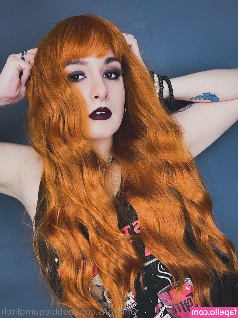 mothqueenmythos - Goodnight babes   send me a tip to wake up to   I ll send you a