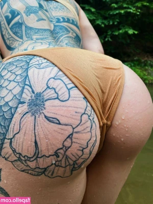 Alltimelody [ alltimelody-1 ] - I love a good semi naked selfie