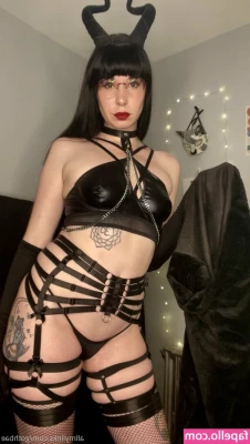 yubaba_yaga [ yubaba-yaga ] - Sucking daddy s thick dick