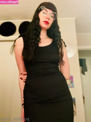 yubaba_yaga [ yubaba-yaga ] - I love a man who can handle a strong, confident woman 💪 Are you up