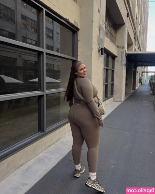 Emma Arletta [ emma-arletta ] - Who wants to play with them