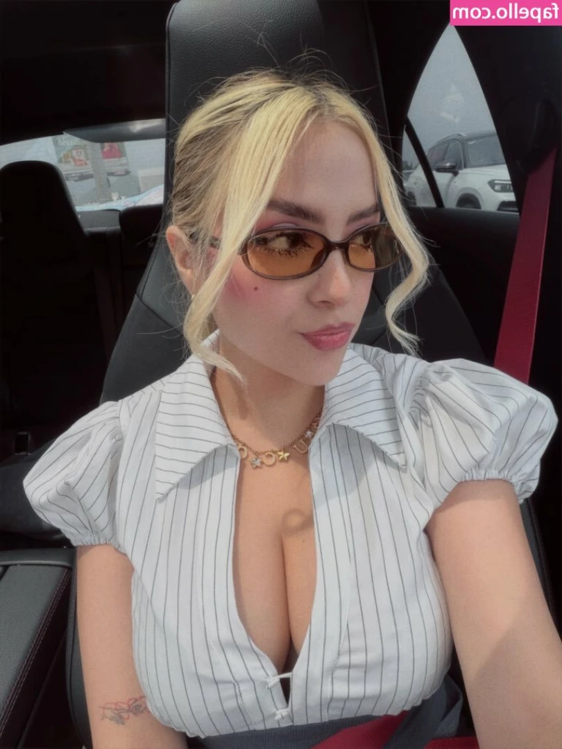 AriGameplays [ arigameplays-2 ] - Snippet of the foot fetish video sent out to all your  inboxes