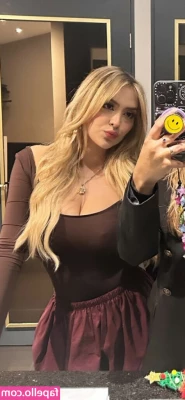AriGameplays [ arigameplays-2 ] - Does my butt look good in these