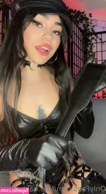 free.baby.satine [ free-baby-satine ] - Can you handle being teased by me or does it make you weak