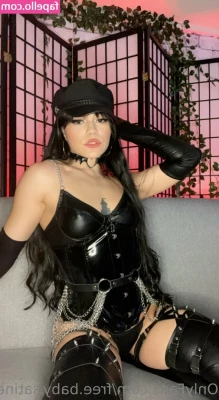 free.baby.satine [ free-baby-satine ] - why it jiggle like that