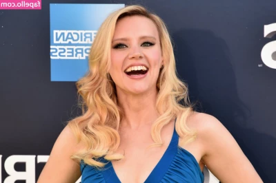 Kate McKinnon [ kate-mckinnon ] - Are you Custom Video Ready🤍Don’t You Want Me to Moan And Groan
