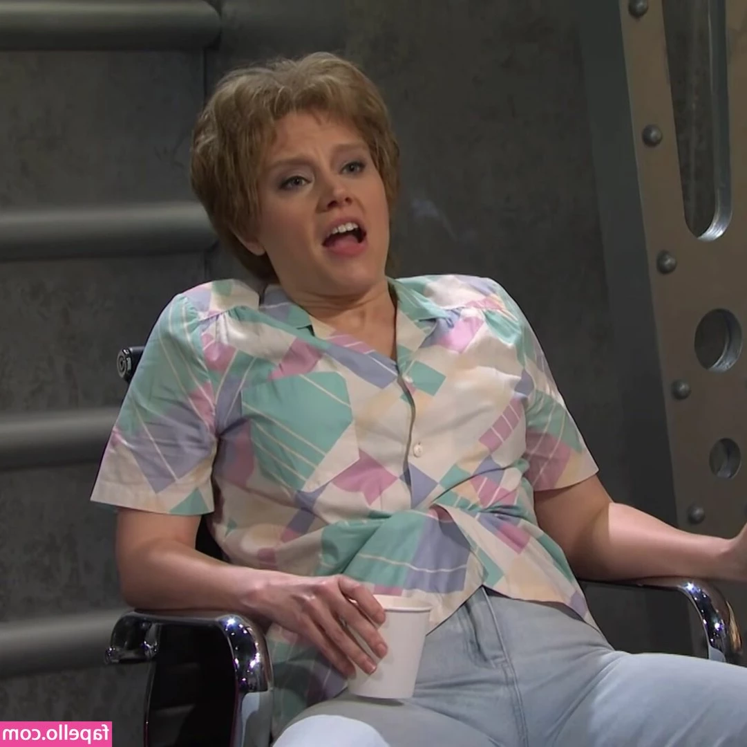 Kate McKinnon [ kate-mckinnon ] - Ordering new sex toys & outfits today! HUGE rewards for tipping