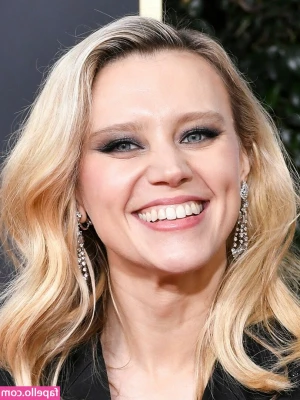 Kate McKinnon [ kate-mckinnon ] - make it fucking jiggle