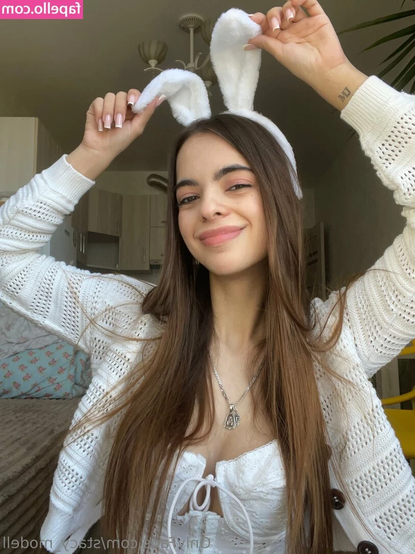 stacy_modell [ stacy-modell ] - People always tell me I have a good heart  lt 3
