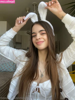 stacy_modell [ stacy-modell ] - People always tell me I have a good heart  lt 3