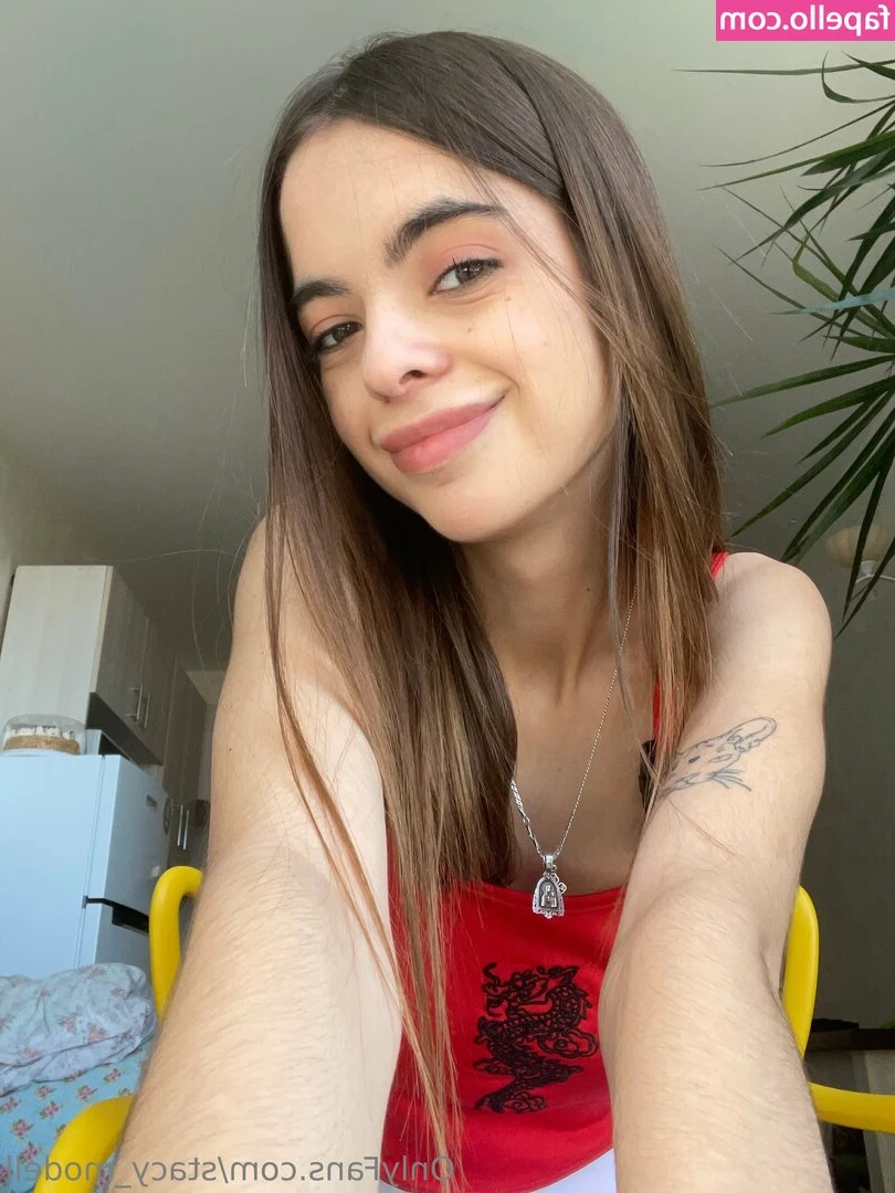 stacy_modell [ stacy-modell ] - my dms are broken again :( anytime i try to send anything it just