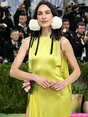 Alexa Chung [ alexa-chung ] - Really easy to forget that not everything I post needs to be suuuuper