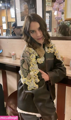Alexa Chung [ alexa-chung ] - Ok, I'm done errands. Time to go home and play. 😉