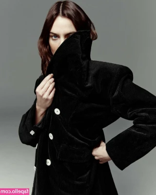 Alexa Chung [ alexa-chung ] - small Asian girl 😳😳