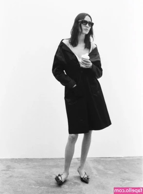 Alexa Chung [ alexa-chung ] - Tightly wrapped in my new corset.