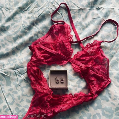 AriaLuz [ arialuz-1 ] - Will your cock fit in my ass?  Do you see the opening in this outfit