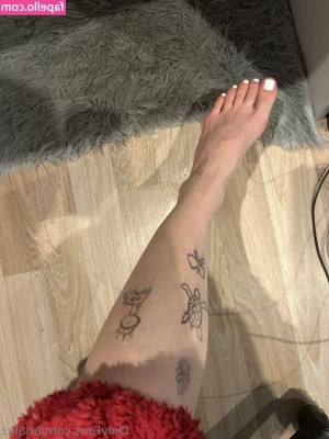 AriaLuz [ arialuz-1 ] - For anyone that missed this in there messages 😈😈