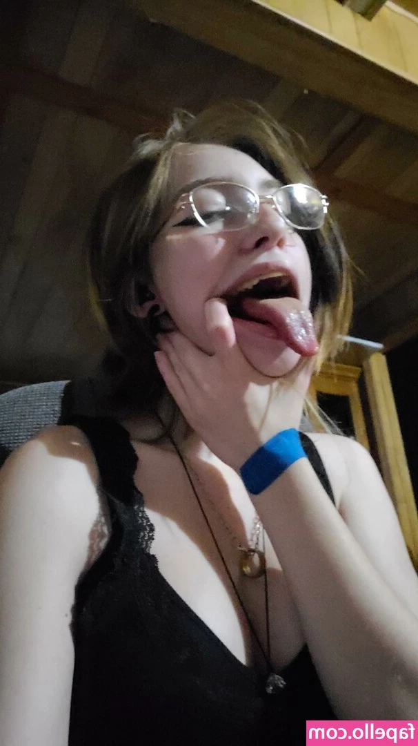 puppy_kaz [ puppy-kaz ] - Bby go like all my posts  amp  I ll send you a cheeky surprise to say