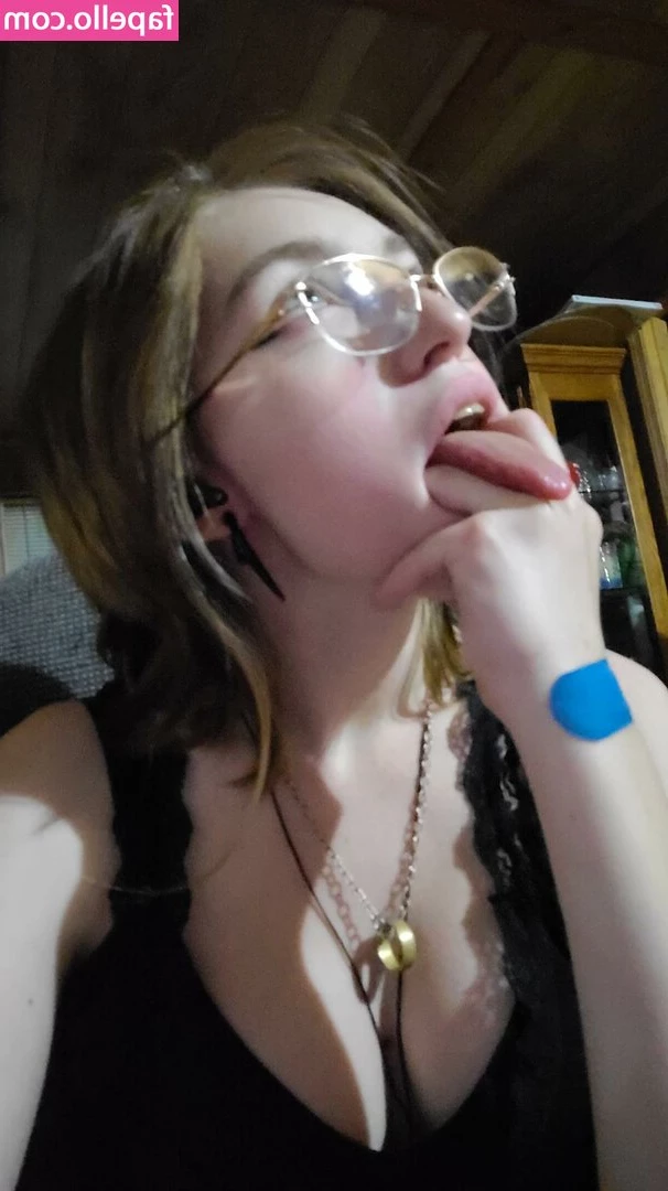 puppy_kaz [ puppy-kaz ] - I really really really can’t say how much excited I am about Diablo