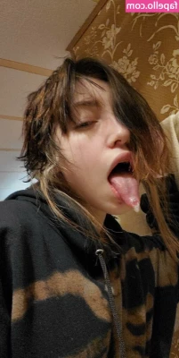 puppy_kaz [ puppy-kaz ] - I swear I’m harmless ♡ ….Until I get bored! Wanna make things