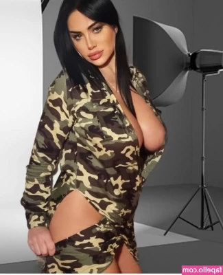 Marika Fruscio [ marika-fruscio ] - A few tease pics before I release my Christmas photos