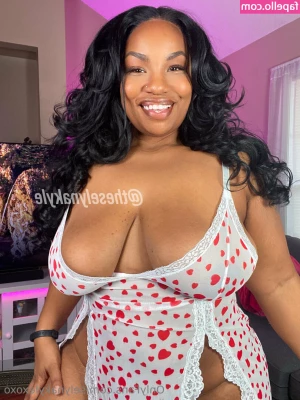 selynakylexoxo - Te gusta como chupo ?
