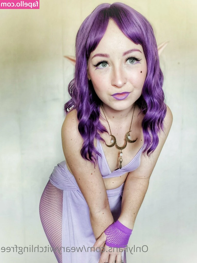 wearywitchlingfree - Shower time